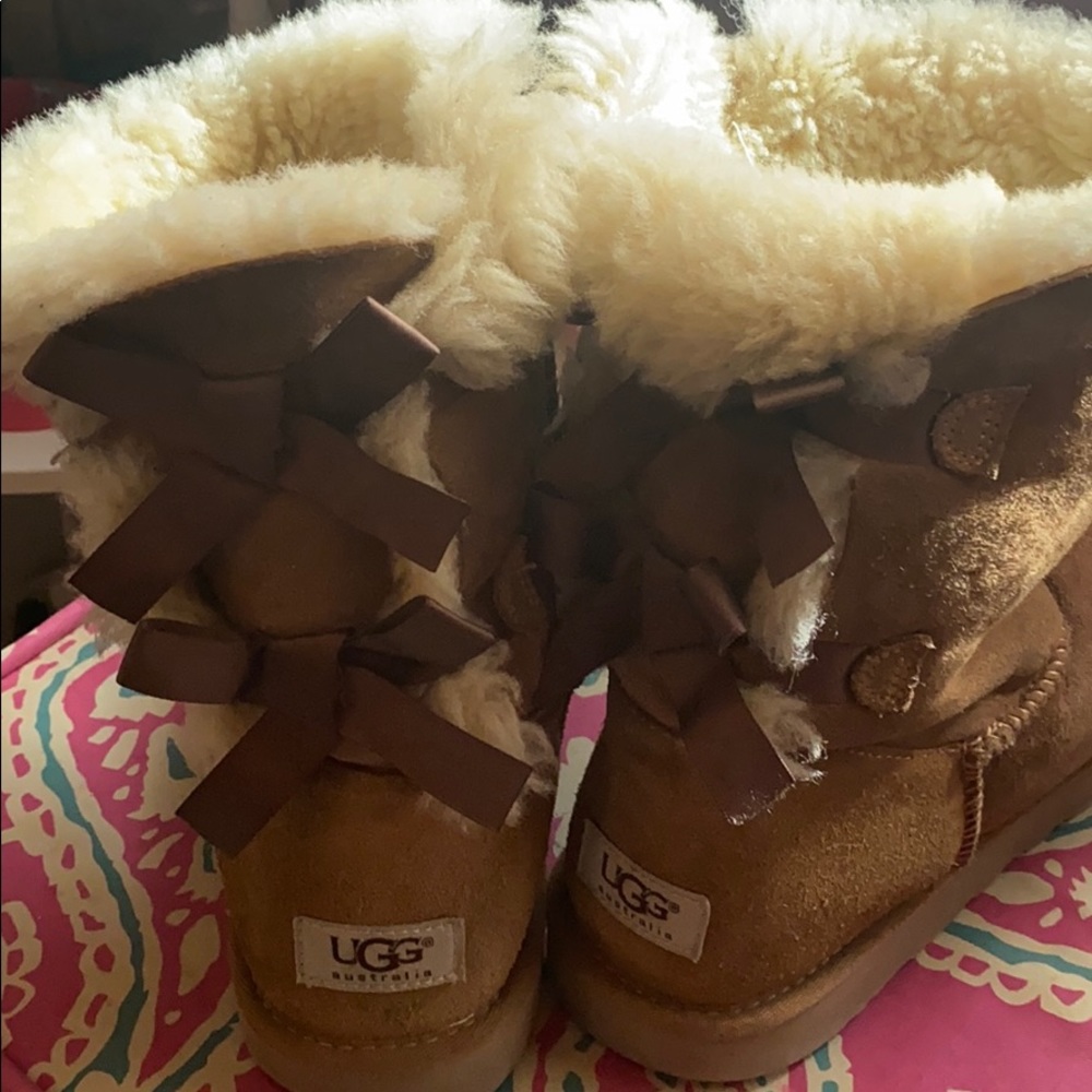ugg bailey bows